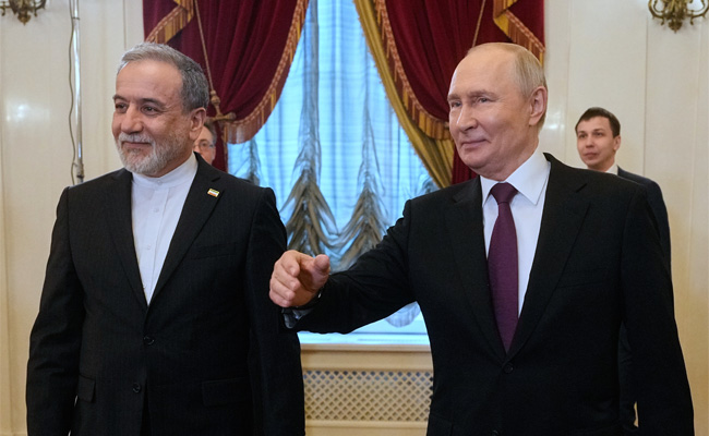 Putin meets Iran's FM Araghchi, says Russia ready to do its best to help bring peace to West Asia